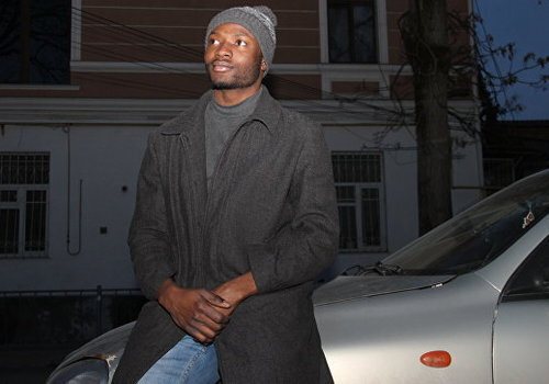 В одном черном-черном такси: удивительная история африканского водителя в Крыму