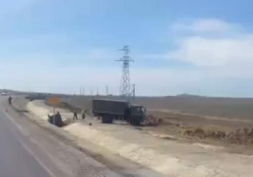 На крымской трассе военная машина слетела в кювет ВИДЕО
