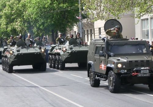 Почти пять тысяч военных: праздничные парады пройдут в Крыму и Севастополе 9 мая