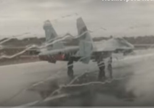 Появилось видео взлета Су-27СМ во время ливня в Крыму