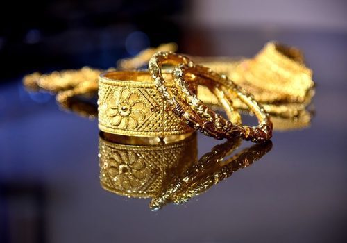 В Ялте женщина украла ювелирные украшения у золовки