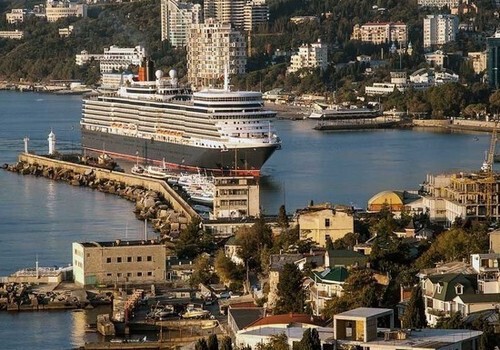 Прогулки, экскурсии: в Крыму порты перешли на летний график работы