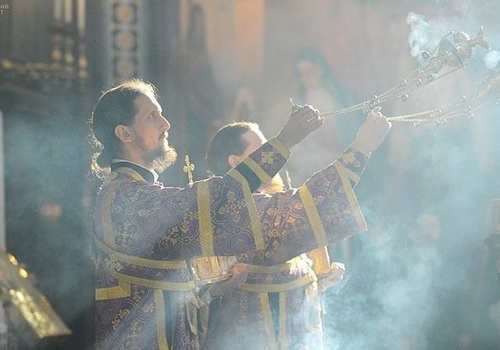 Выбивать алименты в Севастополе будут с помощью церкви