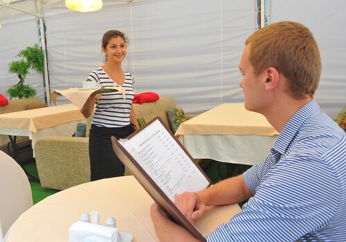 Где крымским студентам заработать на летних каникулах