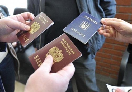 Киев «ударит» по России массовой выдачей украинских паспортов крымчанам