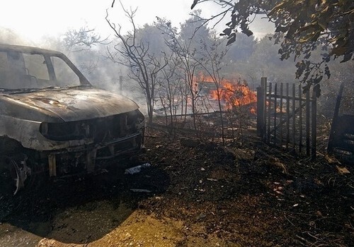 В Крыму сгорел «УАЗ Патриот»: Пожар случился из-за коптильни