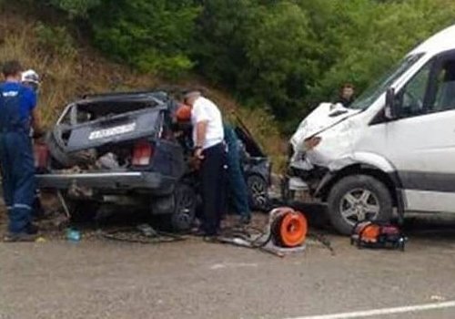 В страшной аварии на крымской трассе погиб человек ВИДЕО