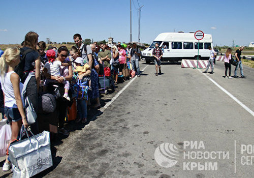 В Крыму хотят конфисковывать автобусы у нелегальных перевозчиков на границу