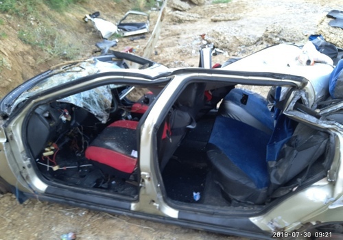 В Крыму с большой высоты сорвался автомобиль