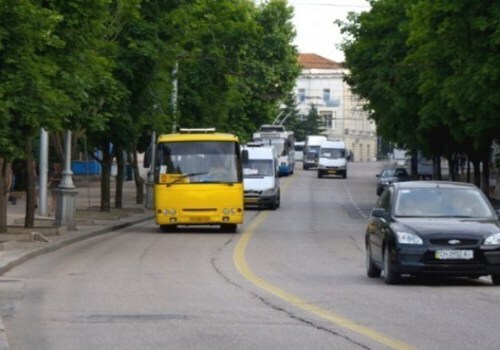 Крымчан просят докладывать о фактах нелегальной перевозки пассажиров на транспорте