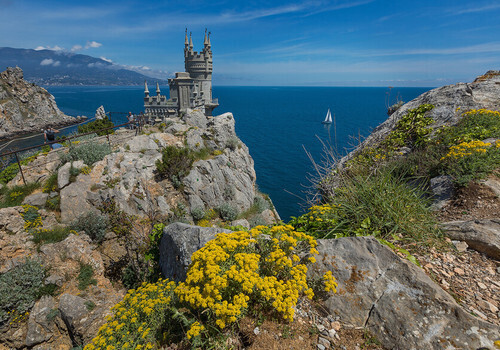 Почти все отдохнувшие в Крыму туристы готовы рекомендовать полуостров друзьям