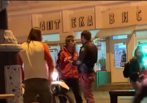 «Ты дорогу купил?!»: появились подробности того, как чеченский байкер избил крымского журналиста