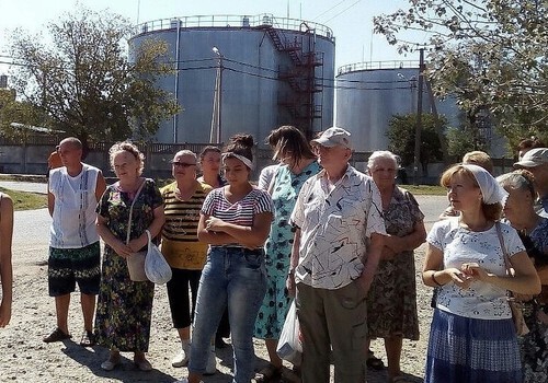 В Крыму на 45 дней приостановят работу нефтебазы в Ленино