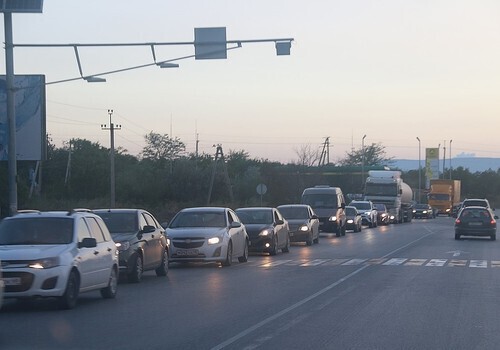 В Крыму будут устранять пробки: создается специальная рабочая группа