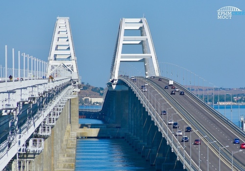 «Ваши лучшие 147 секунд за день»: строительство Крымского моста показали в одном ролике ВИДЕО