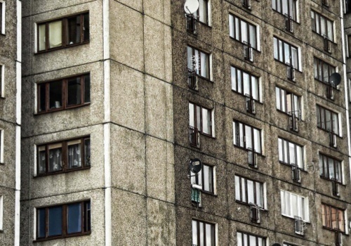 В Симферополе женщина выжила после падения с седьмого этажа