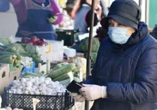 С 1 апреля посещать рынки и магазины Феодосии рекомендовано в масках