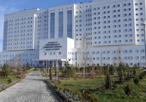 В новом медцентре в Крыму находится порядка 80 аппаратов ИВЛ – власти