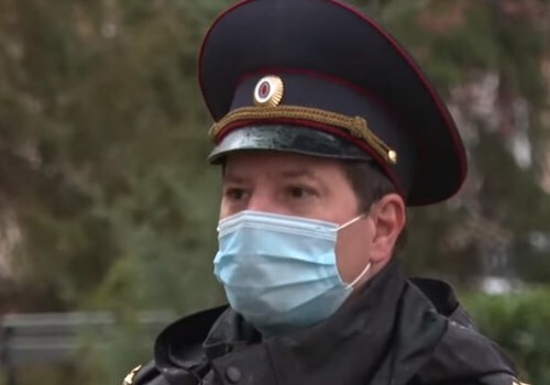 Полицейские Крыма вышли на поимку нарушителей самоизоляции. Прямое включение