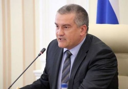Аксенов просит крымчан не участвовать в похоронах и праздниках