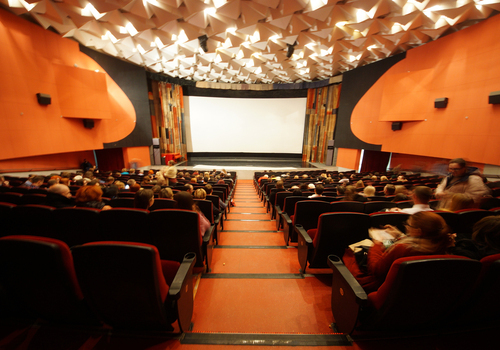 Кинотеатры не заработают в Крыму до 1 июля