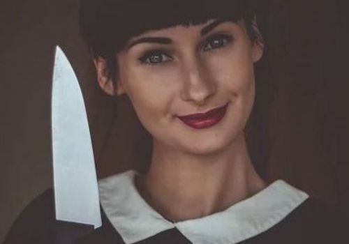 Жительница Севастополя ударом ножа в сердце убила сожителя за многочисленные измены