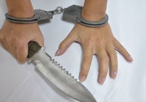 Жительница Севастополя ударила своего сожителя ножом в грудь