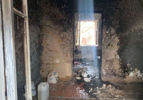 На пожаре в Черноморском районе Крыма пострадал мужчина