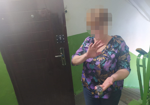 Учительница из Томска попалась на краже часов в Крыму