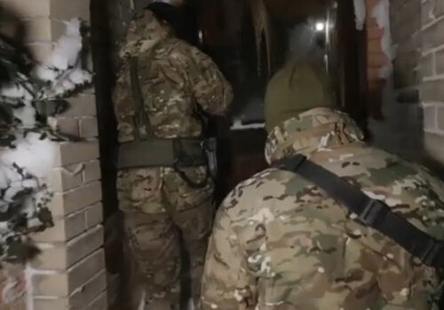 Финансистов "Исламского государства"* задержали в Крыму и Татарстане ВИДЕО