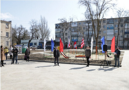 Варламов раскритиковал пафосное открытие заурядного крымского двора