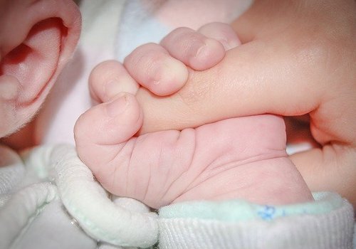 «Родила во дворе, положила тело в пакет»: крымчанка закопала новорожденного ребенка