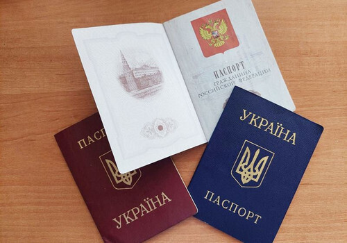 Крымчан с российскими паспортами могут лишить гражданства Украины