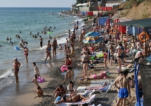 Жители Крыма рассказали о причинах их недовольства туристами