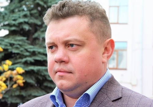 Кабанова, обвиняемого в мошенничестве, выпустили из СИЗО под домашний арест