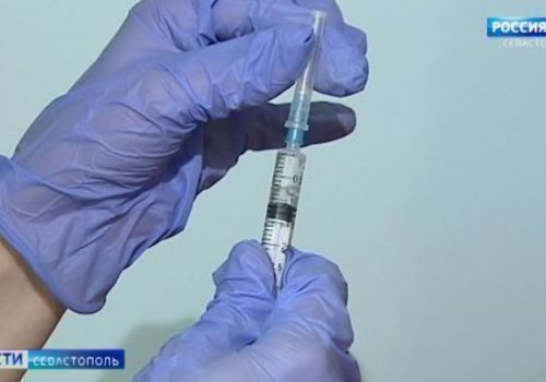 В Севастополе коронавирусом заболели 196 человек, двое умерли за сутки
