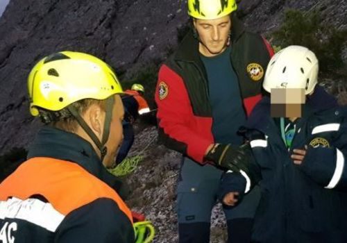 Восьмилетний мальчик полтора часа ждал помощи на скале в Крыму