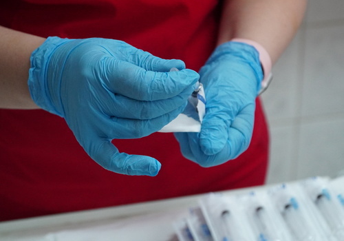 В Крым уже в декабре поставят первую партию детской вакцины от ковида