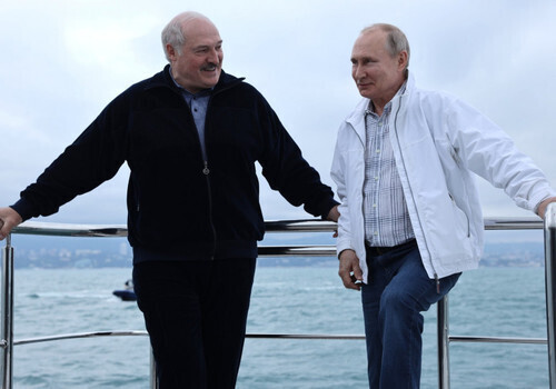 Лукашенко с Путиным прилетят в Севастополь. Что это значит?