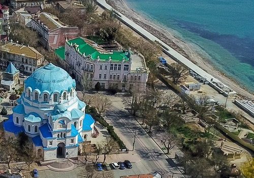 Департамент крымского минкульта предлагает отсудить историческое здание в центре Евпатории