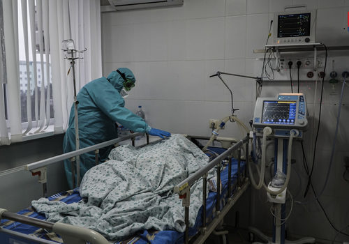 Почти 200 человек заболели коронавирусом в Крыму за сутки