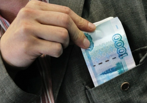 В Севастополе главы двух медучреждений утаили 28 банковских счетов