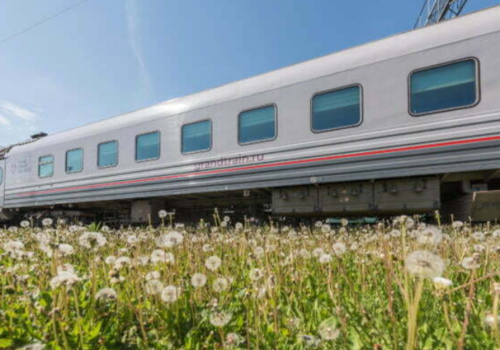 Курсирование дополнительного поезда в Крым продлено до конца мая