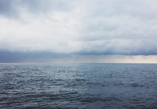 Температура морской воды у побережья Крыма понизилась до 20 градусов