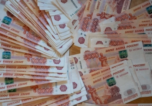 Крымчане украли из сейфа миллион рублей и прокутили его на курорте с проститутками
