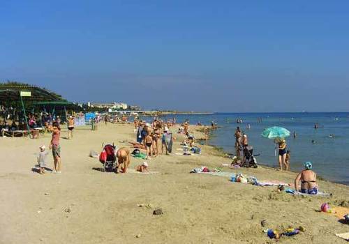 В Севастополе на пляже Омега чуть не утонул 10-летний мальчик