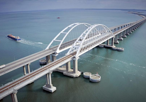 Крымский мост перекроют 19 декабря