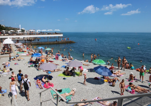 В Крым будут чаще ходить поезда, на курортах полуострова станет больше гостиниц и отелей