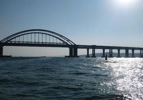 ​Крымский мост закрыли для проезда