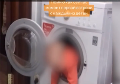 Заставляла мыть унитаз голыми руками: многодетная мать из Крыма выкладывала видео с издевательствами над детьми